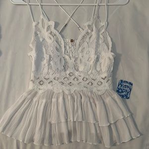 Free people white flare top! Size Small.